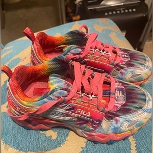 Girl’s Fila Tennis Shoes - Size 13